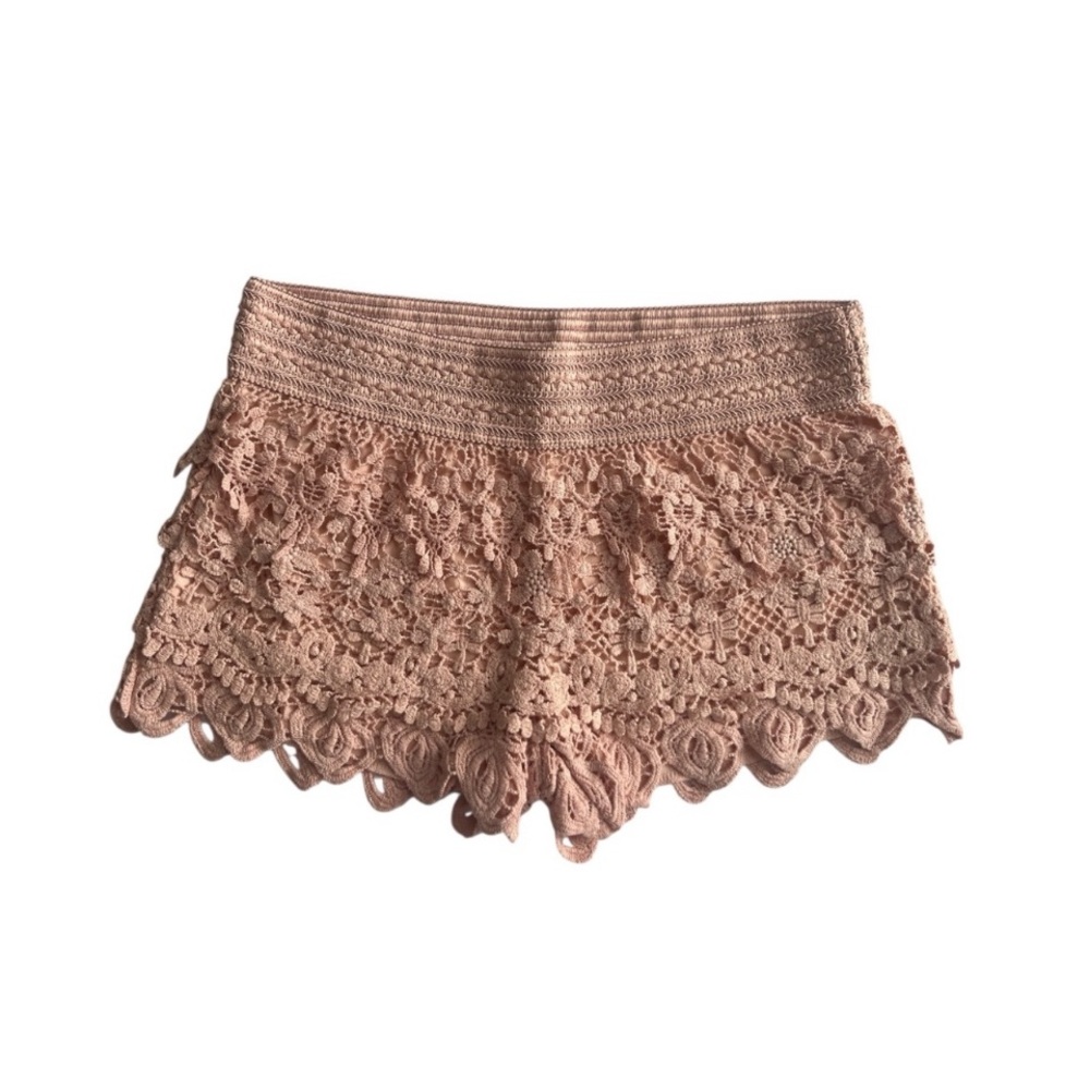 No Boundaries NOBO Pink Floral Crochet Boho Shorts Size Small